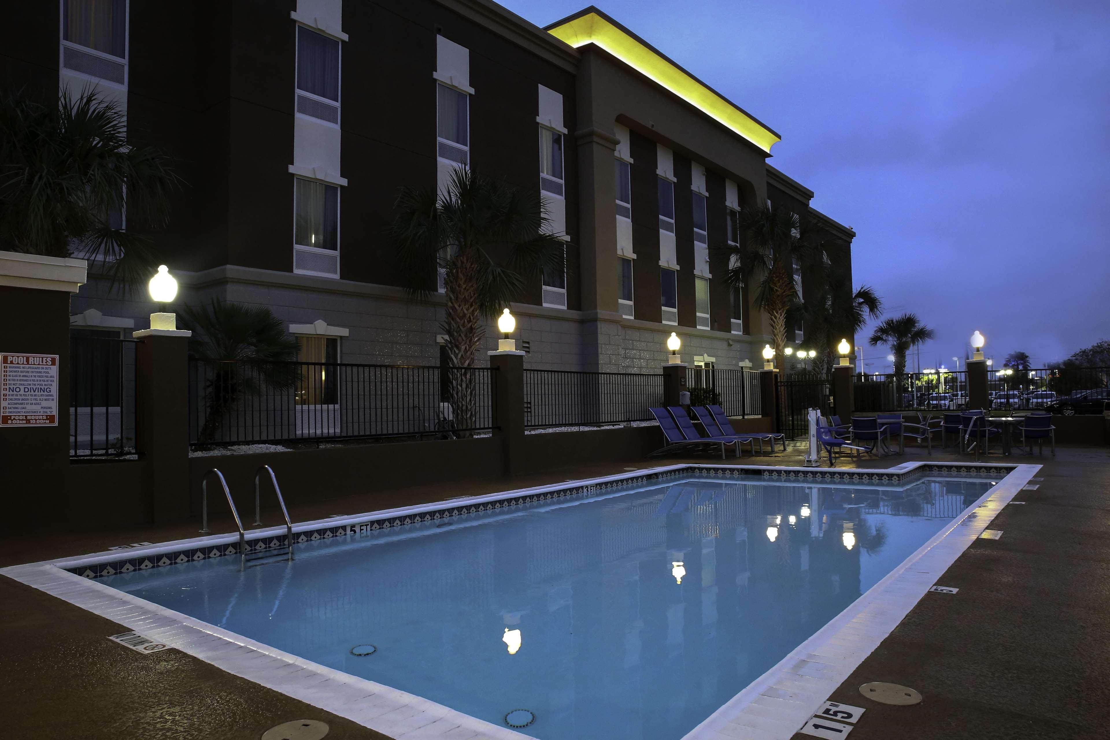 Hampton Inn Kingsville Exterior photo